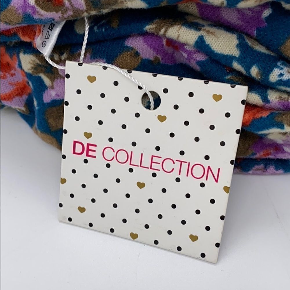 DE Collection Infinity Scarf  - Picture 4 of 6